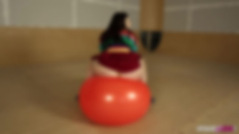 Shay Hendrix "Watch Me Bounce"