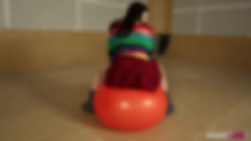 Shay Hendrix "Watch Me Bounce"