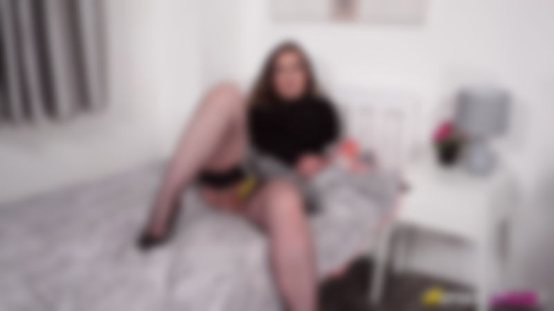 Sophia Delane "Show Me How You Wank"