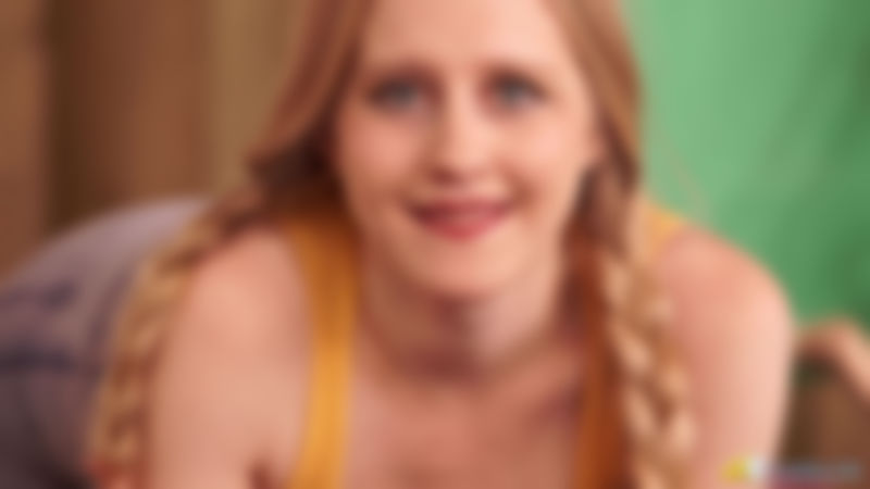 Lucy Lume "Sneak Peek At My Nipple"