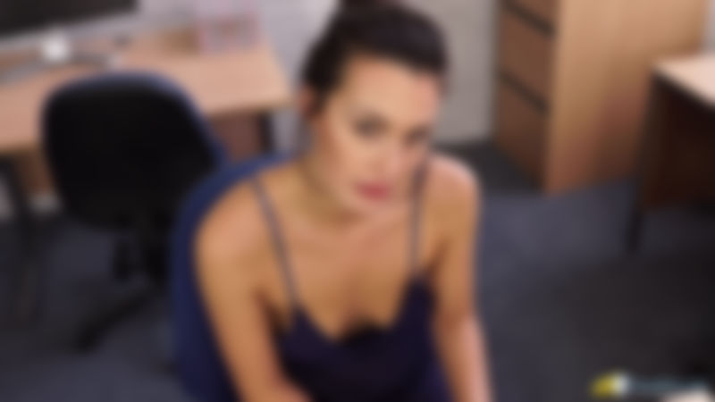 Laura "Perky Tits Nip Slip"