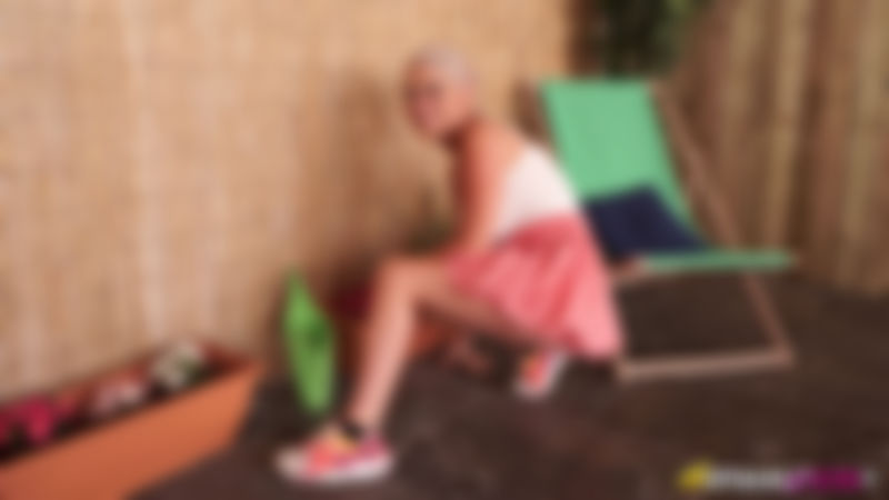 Lu Elissa "I Forgot My Panties"