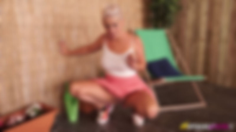 Lu Elissa "I Forgot My Panties"