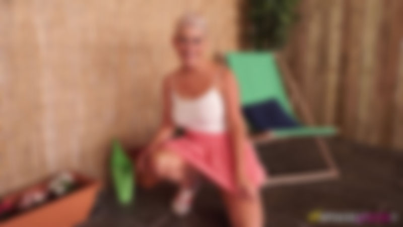 Lu Elissa "I Forgot My Panties"