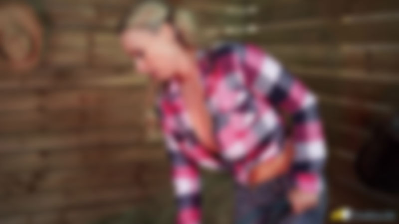 Sarah G "Boobs In The Barn"