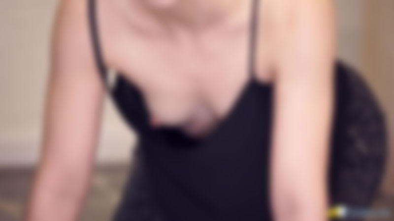 Stephanie Bonham Carter "Downblouse Distraction"
