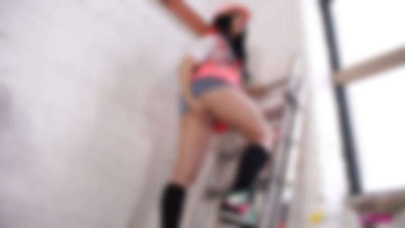 Chloe Lovette " A Crackin’ Builder"