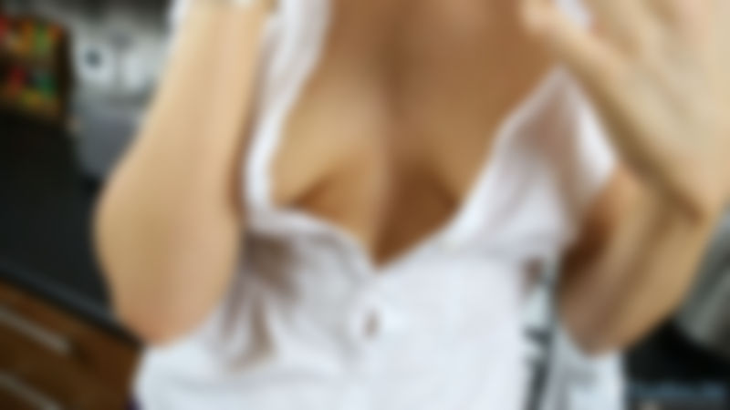 Antonia "Classy Cleavage"