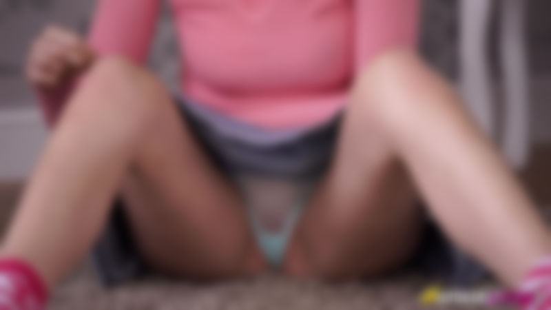 Hannah Z "Always Looking"