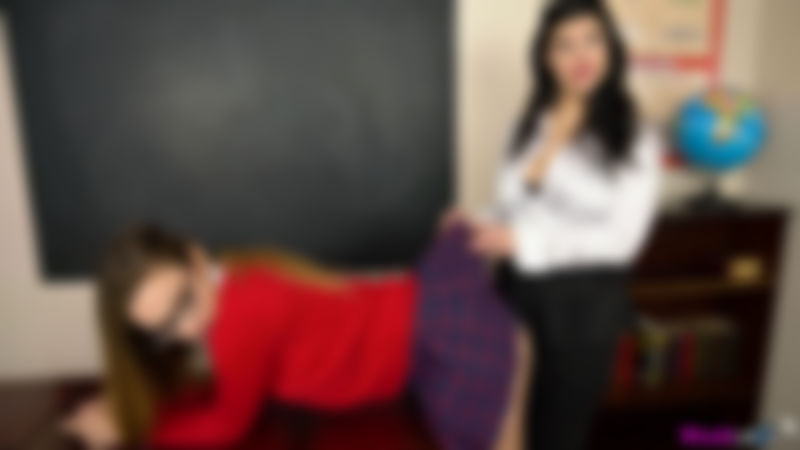 Lucia Love & Kylie Nymphette "After Class Jerk"