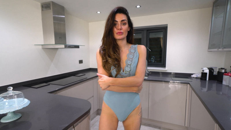 Laura "After Party Pleasure"