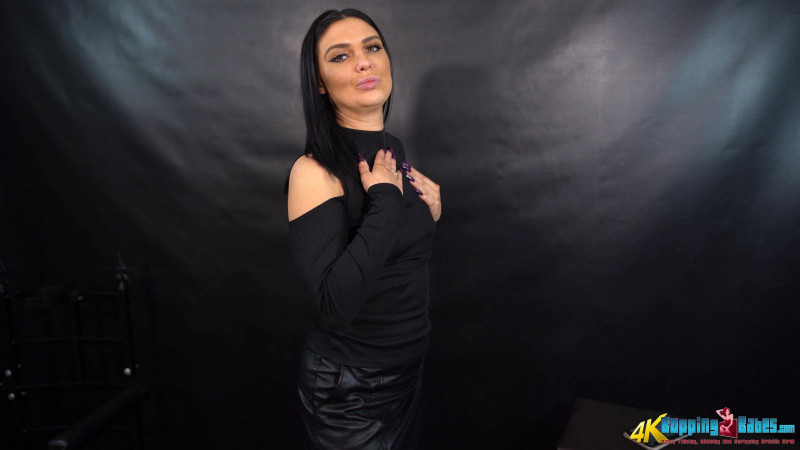 Roxee Couture "Fetish Club Dance"