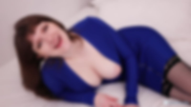 "Kinky Dress"