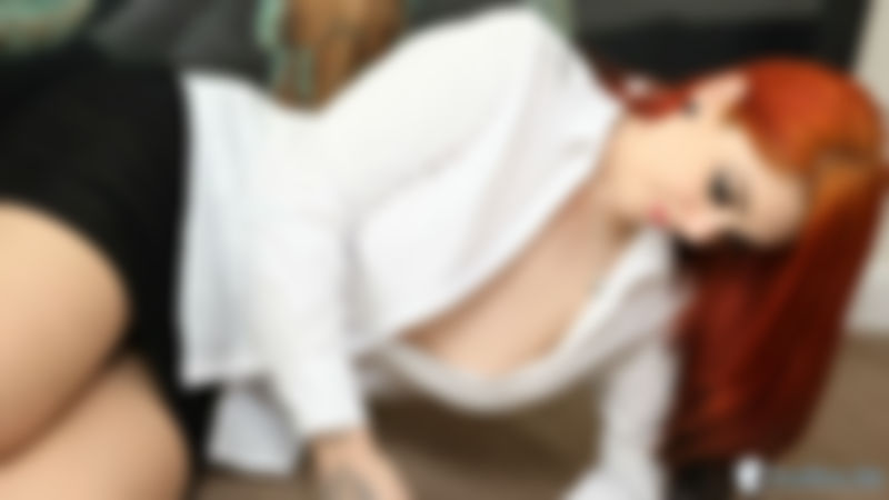 Shay Hendrix "Lurking Downblouse"