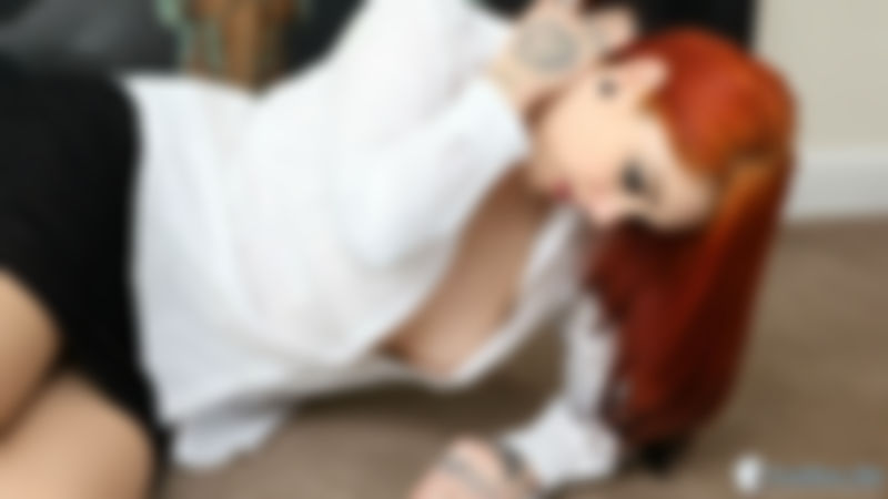 Shay Hendrix "Lurking Downblouse"