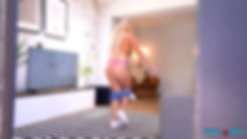 Dolly P "Lucky Neighbour"