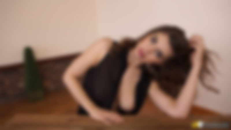 Katie Louise "Big Boobs Seduction"