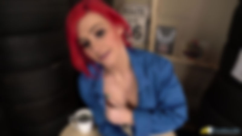 Roxi Keogh "Wank While You Wait"