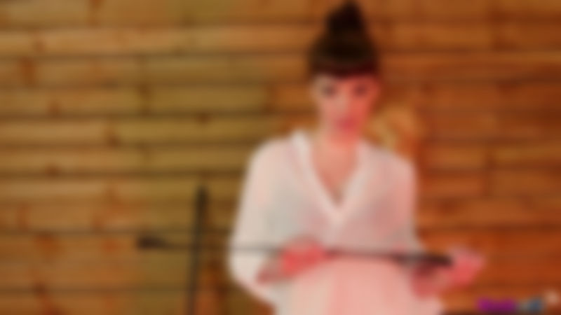 Zoe Page "Sneak Preview"