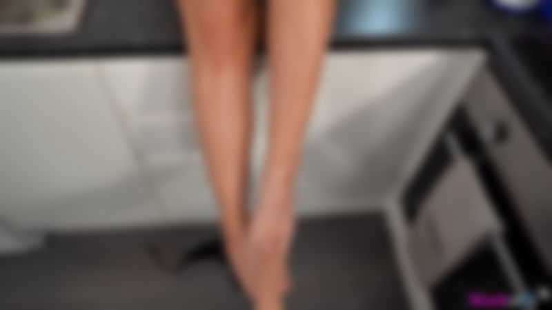 Roxee Couture "Pretty Toes"