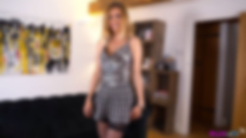 Rose R "Which Outfit?"