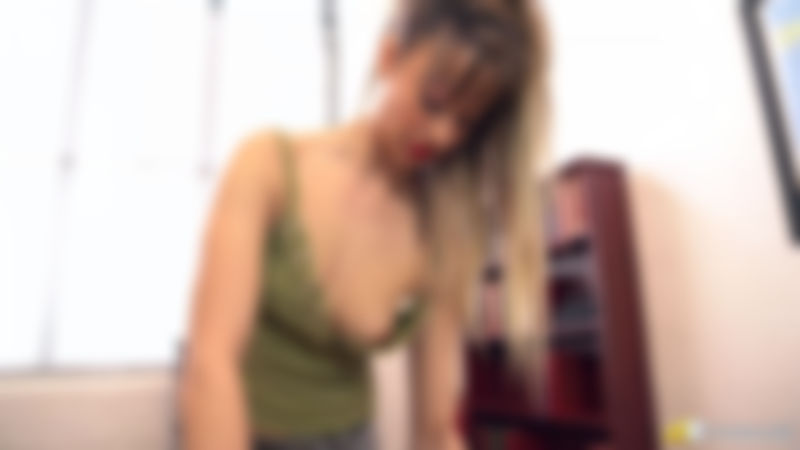 Jenny "Private Cleavage Study"
