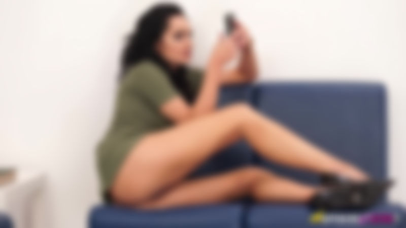 Bonnie "Pantyless"