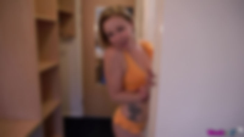 Lucy Lauren "Watch Me Shower"