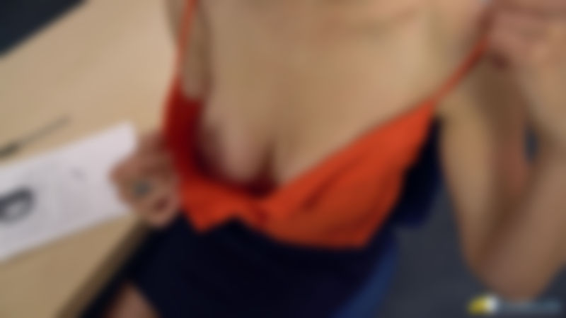 Tindra Frost "Wank In The Office"