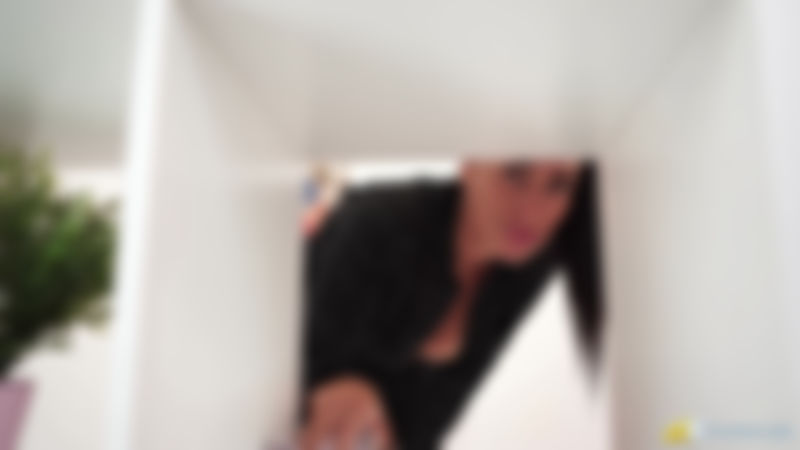 Tammie Lee "Are You Perving On Me?"