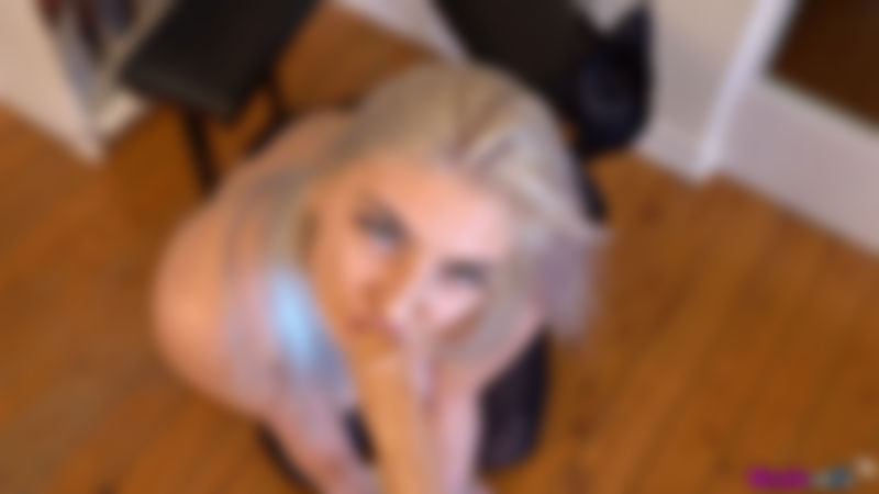 Krystal Fox "Fuck Me Master"