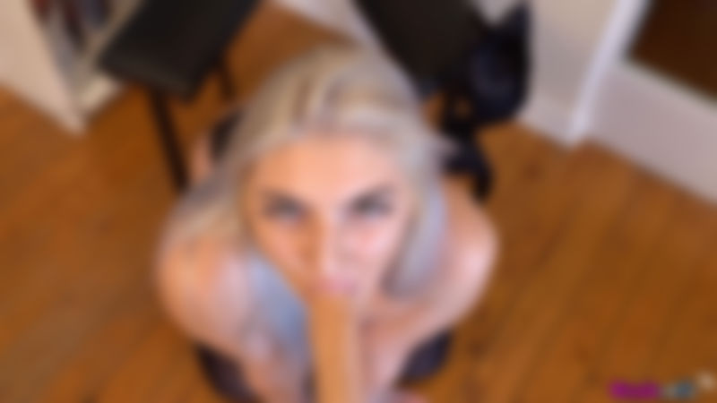 Krystal Fox "Fuck Me Master"