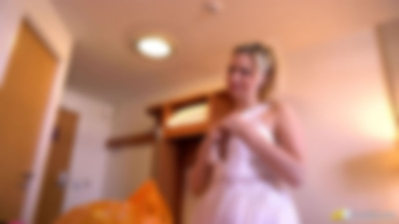 Dolly "Hotel Hornyness"