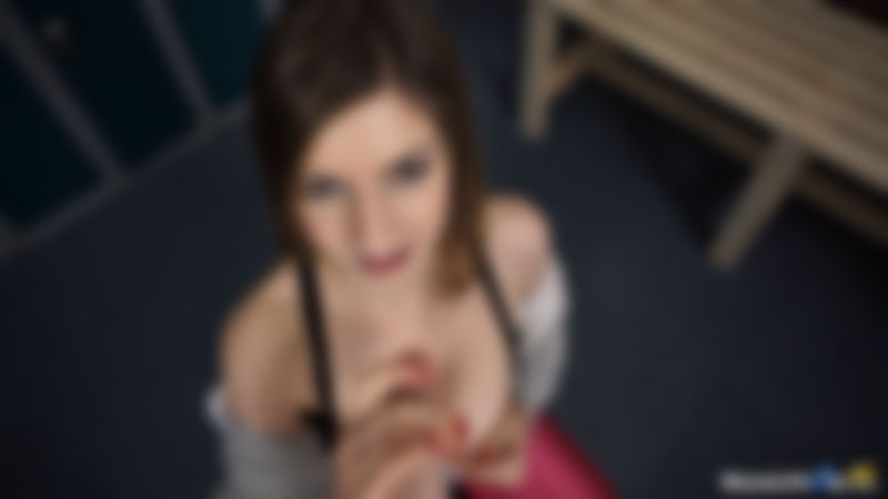 Stella Cox "Workout Facial"