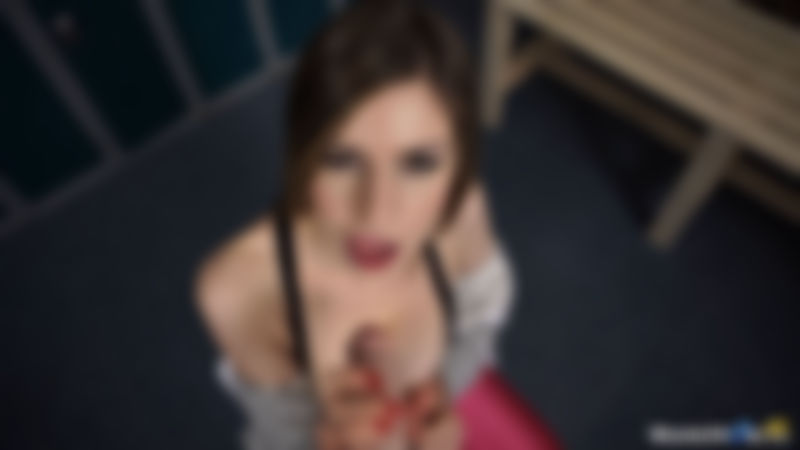 Stella Cox "Workout Facial"