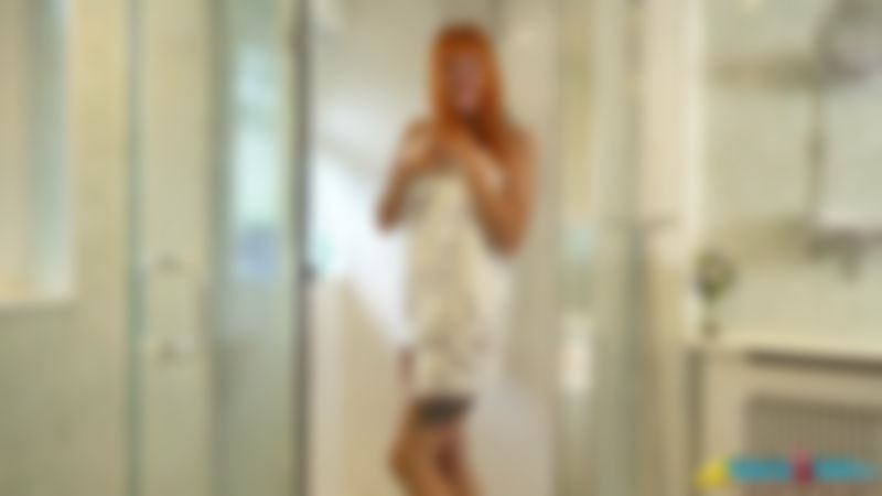 Auburn Fox "Shower Time"