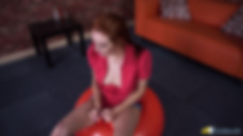 Jayne "Bouncy Boobs"