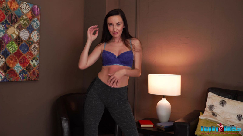 Sophia Smith "Sexy Workout"