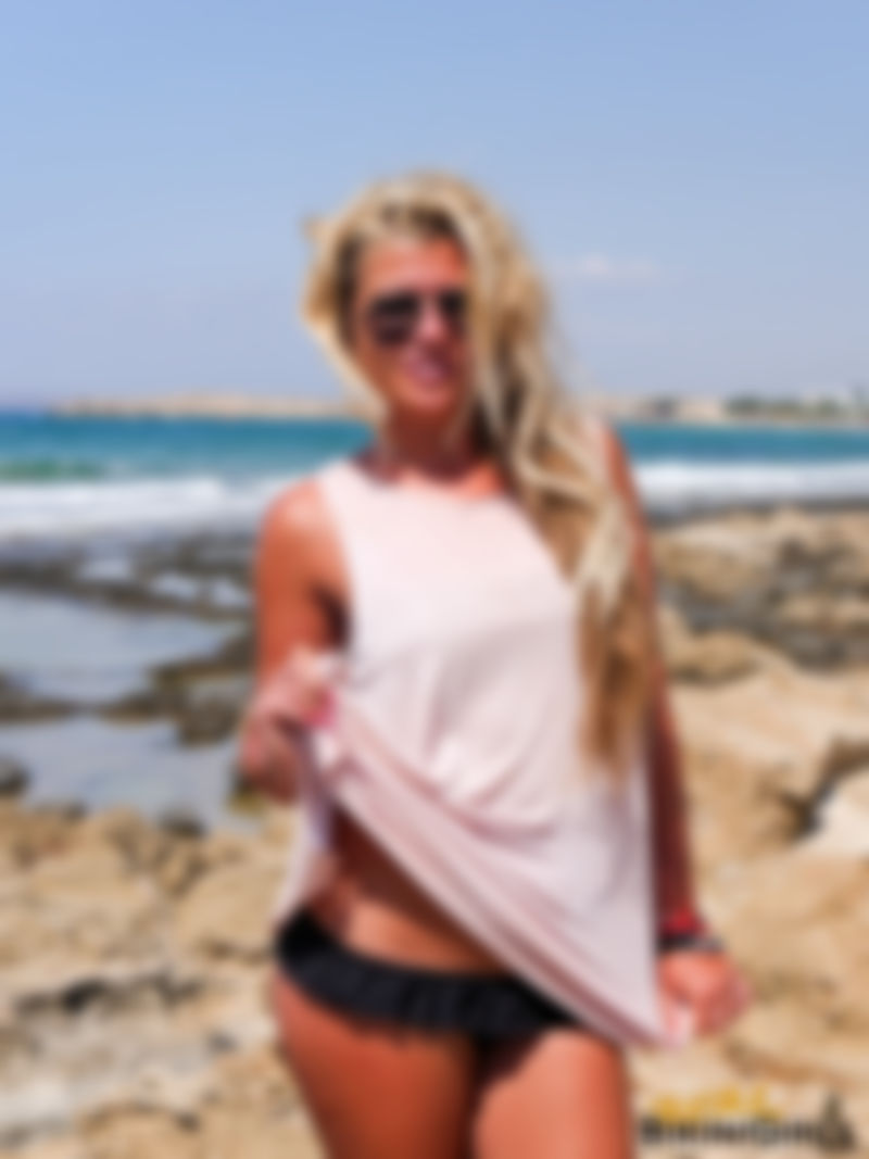 Sonia C – 31yo – Black Bikini