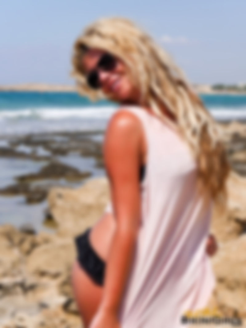 Sonia C – 31yo – Black Bikini