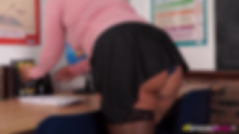 Anna Lynn "Induction Day Wank"