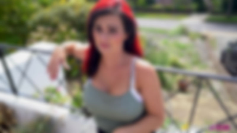 Outdoor Upskirt