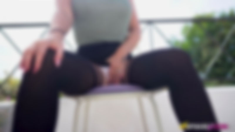 Outdoor Upskirt