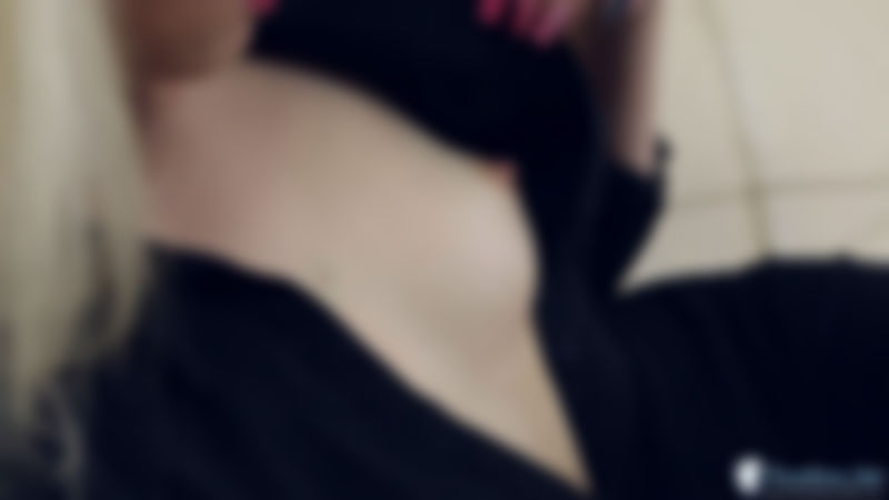 Riley "Nipple Spread"