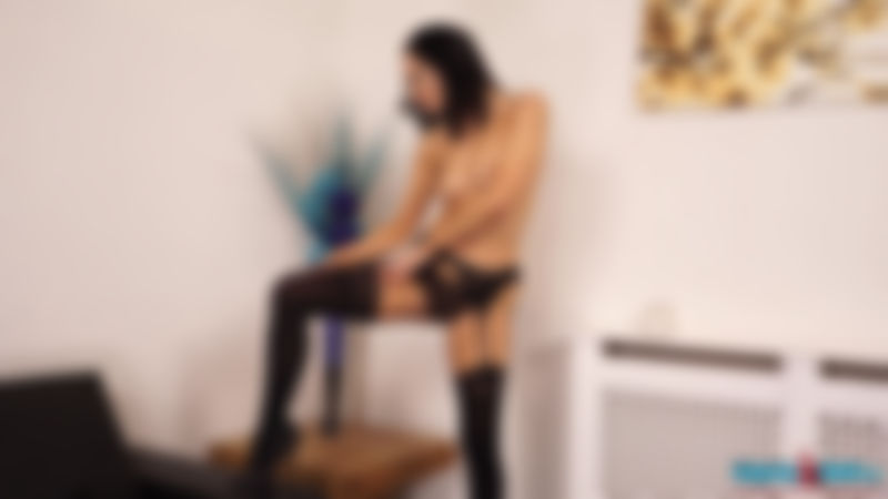 Bonnie "Horny House Hunter"