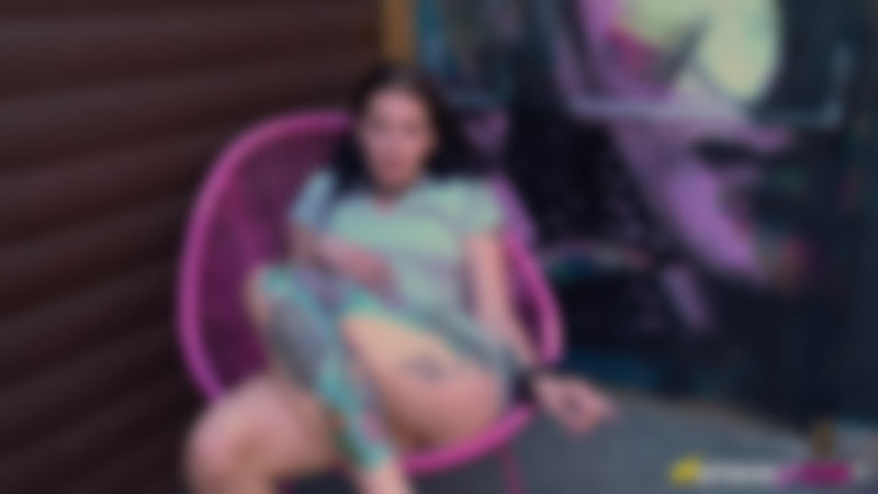 Girlfriends Sexy Sister