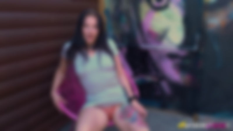 Girlfriends Sexy Sister
