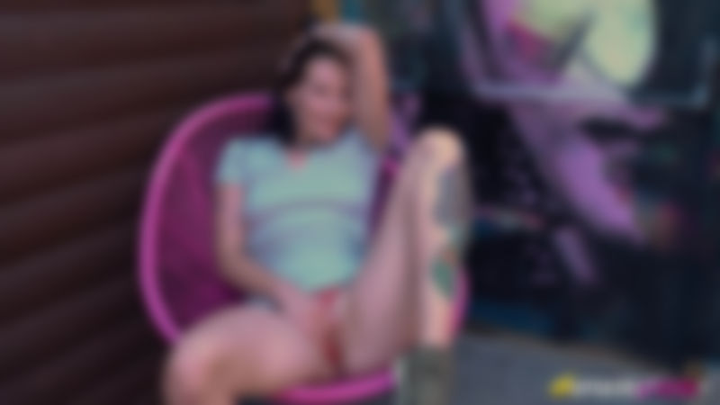 Girlfriends Sexy Sister