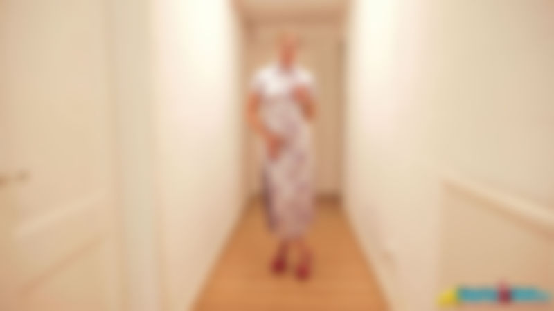 Lucy Lauren "Elegant Striptease"