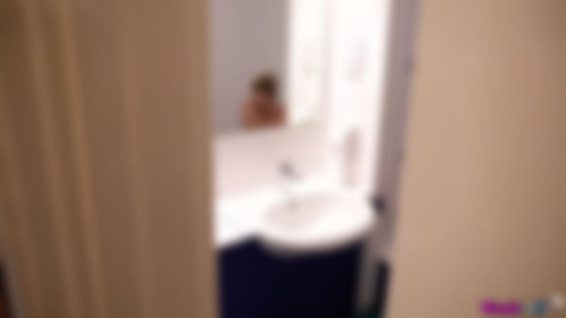 Lucy Lauren "Bath Bate Session"